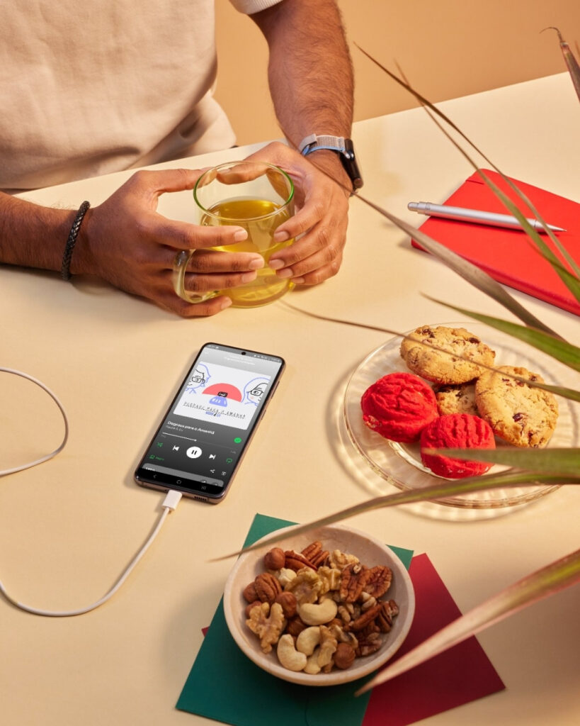 <div>“Degraus para o Amanhã” de Nadia & Eu: Uma Canção de Relevância no Cenário Musical e dos Streamings</div>