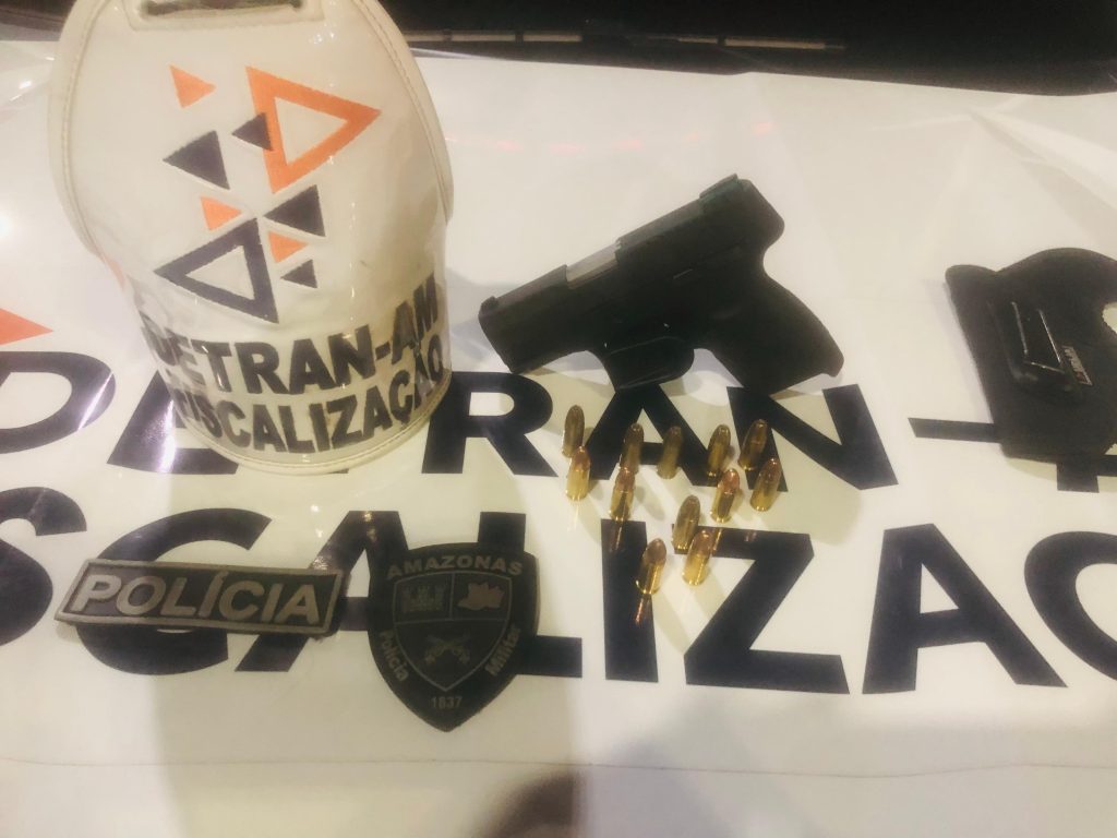 Detran-AM: Em Operação de Fiscalização, motorista é detido por embriaguez e porte ilegal de arma de fogo