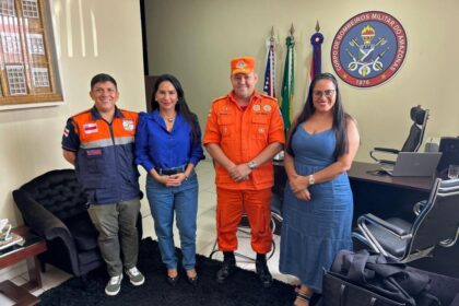 Corpo de Bombeiros e Prefeitura de Jutaí discutem implantação de base da instituição no município