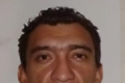 IML busca por familiares de homem vítima de arma branca em Manaus