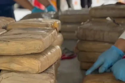 Em Anori, PC-AM e PMAM prendem dupla e apreendem cerca de uma tonelada de drogas avaliadas em R$ 10 milhões