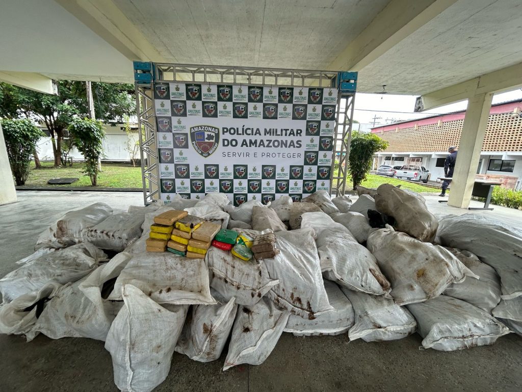 Polícia Militar do Amazonas apreende duas toneladas de drogas em operação no Alto Solimões