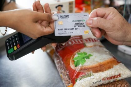 Governador Wilson Lima antecipa pagamento do Auxílio Estadual de abril para a próxima quinta-feira, dia 17