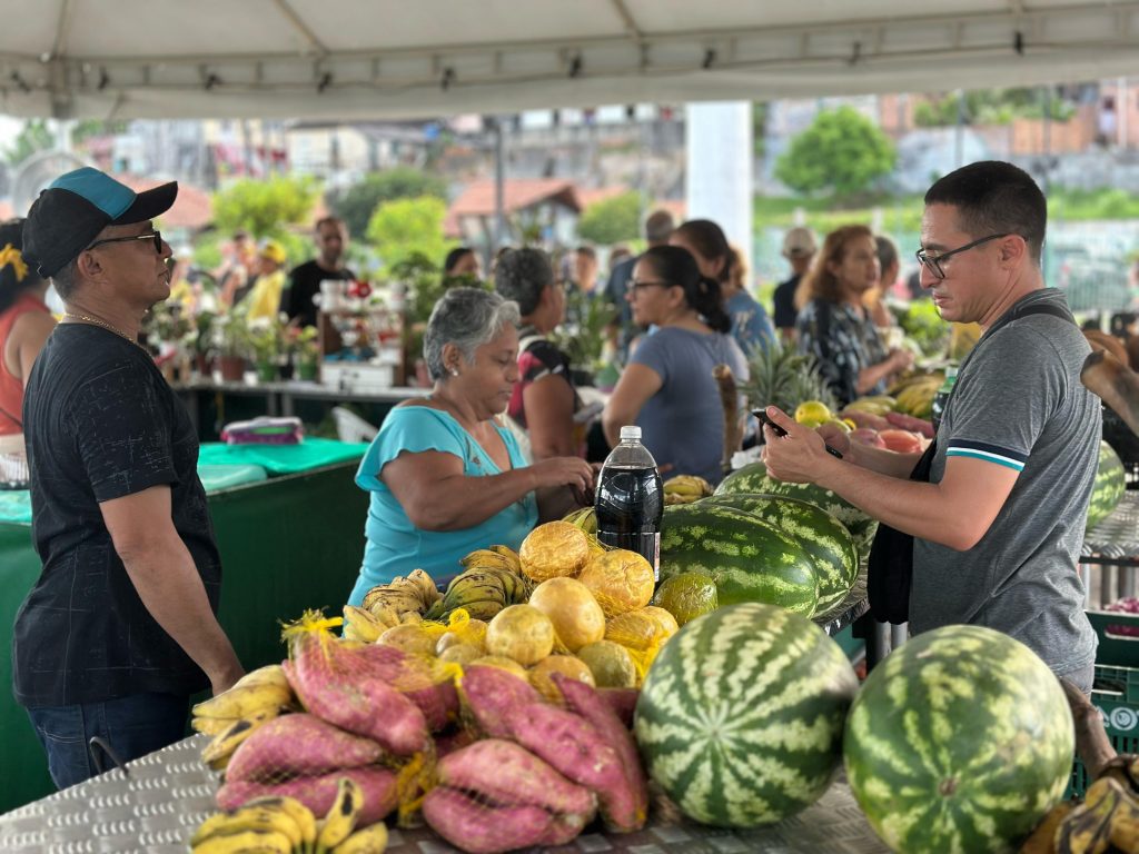 ADS realiza Feira de Produtos Regionais em comemoração aos 10 anos de inauguração do Parque Rio Negro