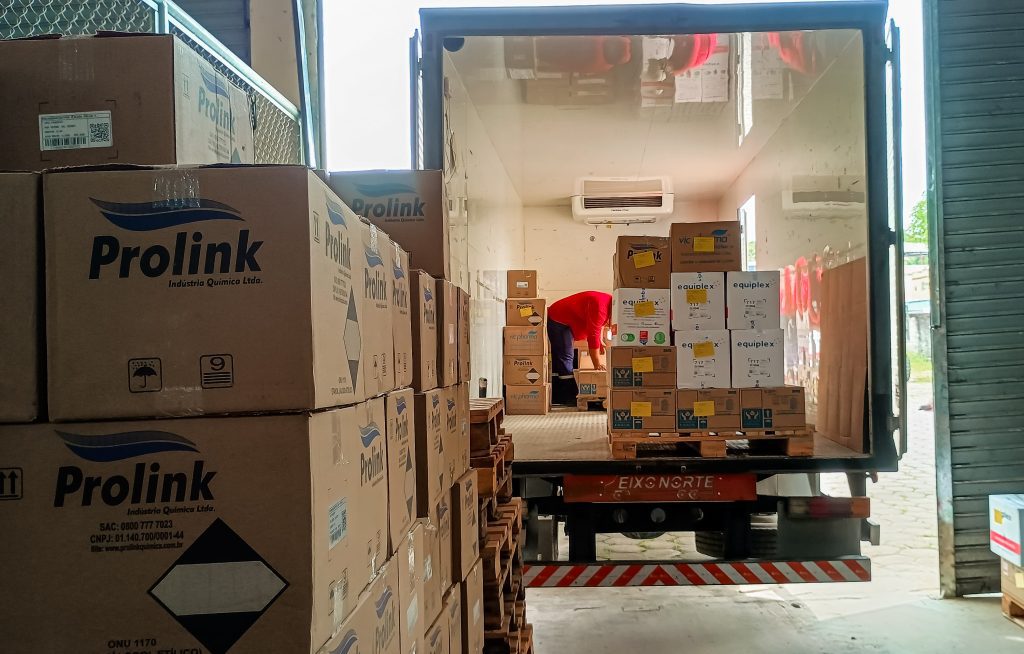 Operação Cheia 2025: Governo do Amazonas inicia envio de kits de medicamentos para municípios afetados