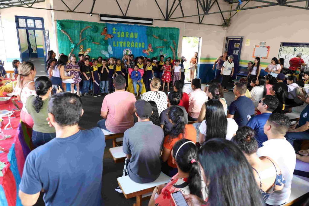 EE Carvalho Leal realiza sarau literário com alunos dos Anos Iniciais