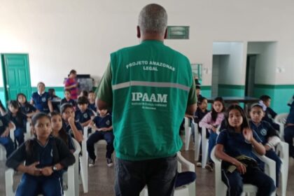 Campanha educativa do Ipaam em Itacoatiara orienta mais de 580 alunos sobre riscos das queimadas