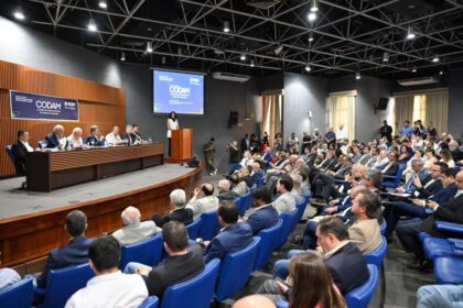 Governo do Amazonas aprova R$ 1,4 bilhão em novos investimentos e 1,6 mil empregos para o PIM