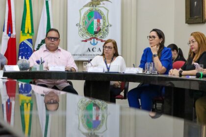 Reunião da Câmara Setorial do Comércio e Serviços discute medidas para melhorar o comércio local