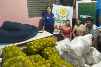 Governo do Amazonas entrega alimentos do PAA em Presidente Figueiredo