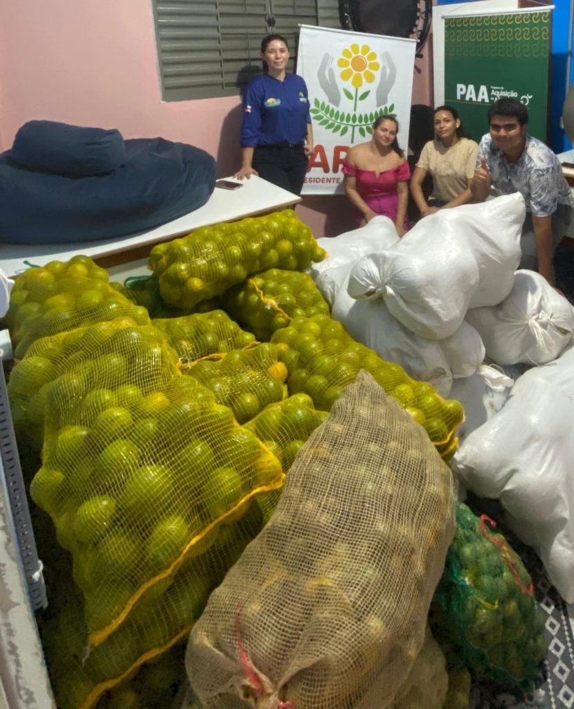 Governo do Amazonas entrega alimentos do PAA em Presidente Figueiredo