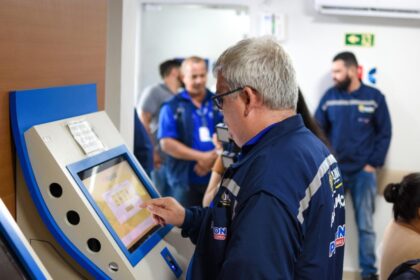 Procon-AM autua hospitais particulares por descumprimento da lei que garante dois acompanhantes para pessoas autistas e PcDs