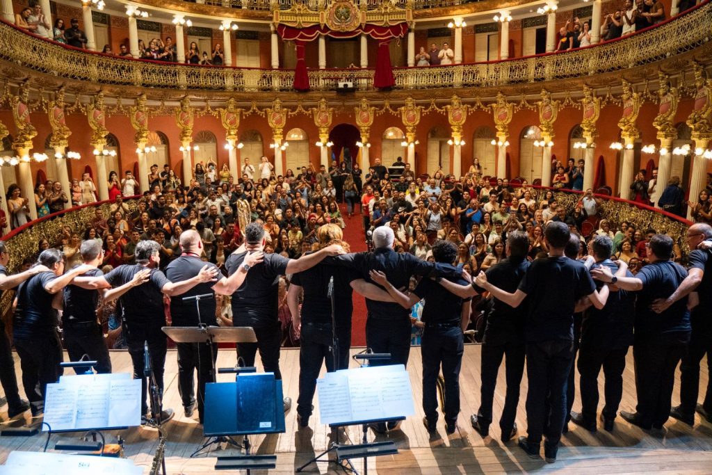 Amazonas Band apresenta três shows gratuitos no Teatro da Instalação em celebração ao Jazz
