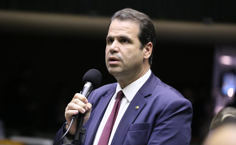 Comissão aprova projeto que amplia acessibilidade em espaços culturais e esportivos