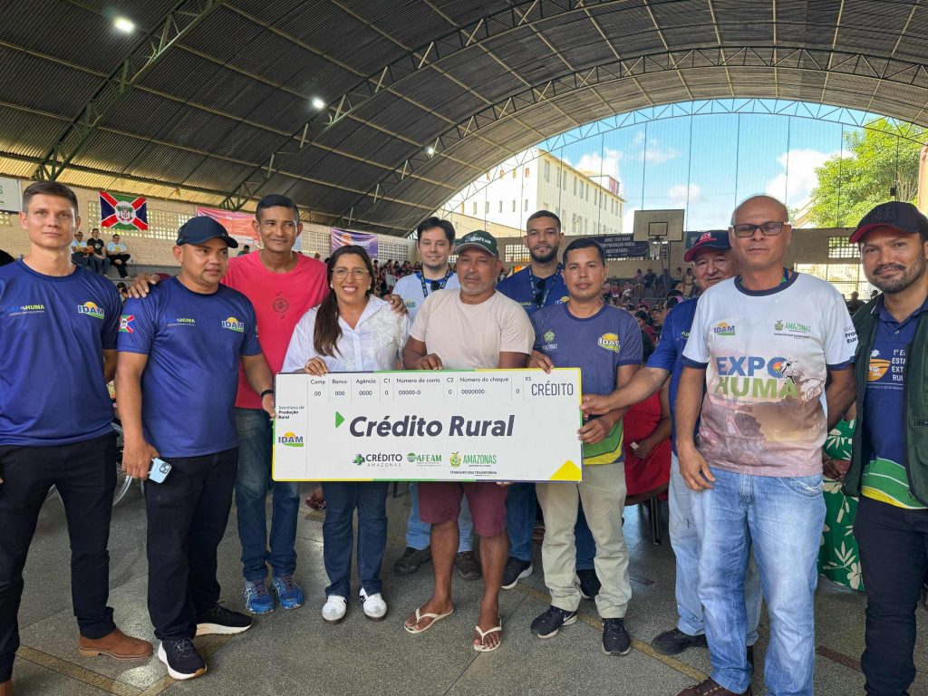 Em Manicoré e Humaitá, Governo do Amazonas beneficia agricultores e pescadores com crédito e documentos