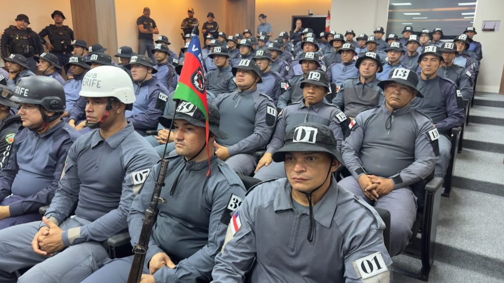 Policiais militares iniciam Estágio Boina Preta com foco em operações táticas e gerenciamento de crise