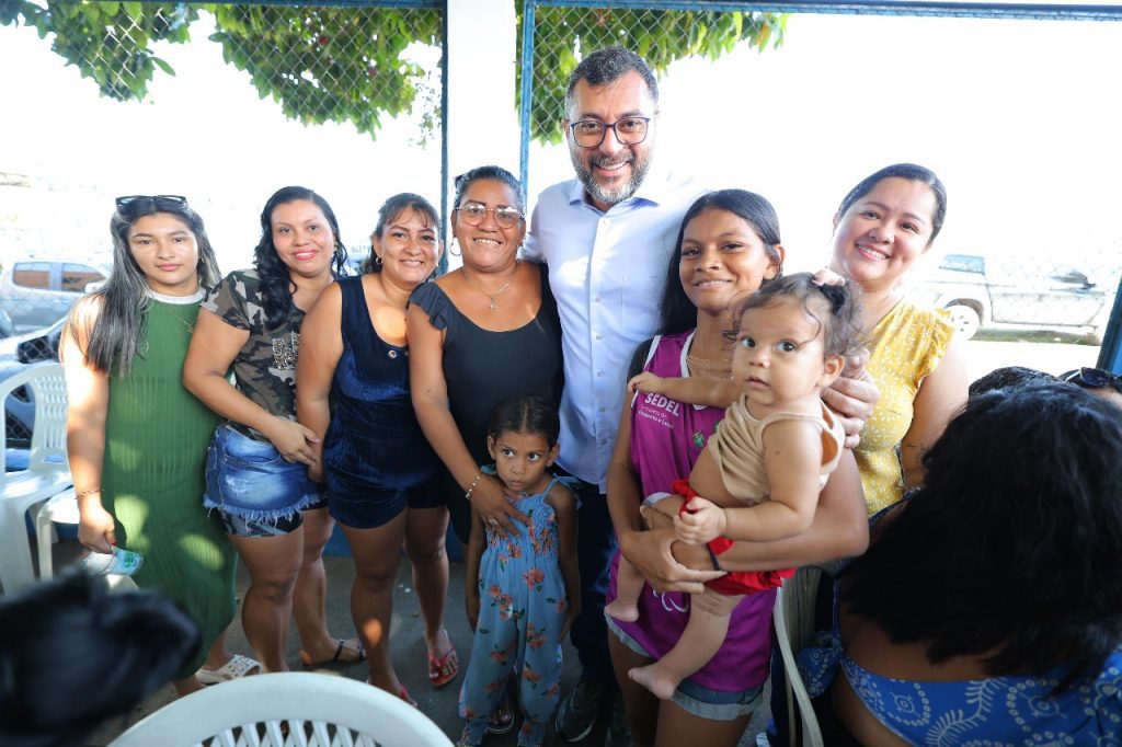 Mães de alunos do Pelci destacam compromisso do Governo do Amazonas com esporte e lazer