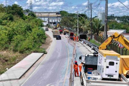 Cigás avança com obras na avenida Cosme Ferreira e Estrada UTM 2, na Colônia Antônio Aleixo