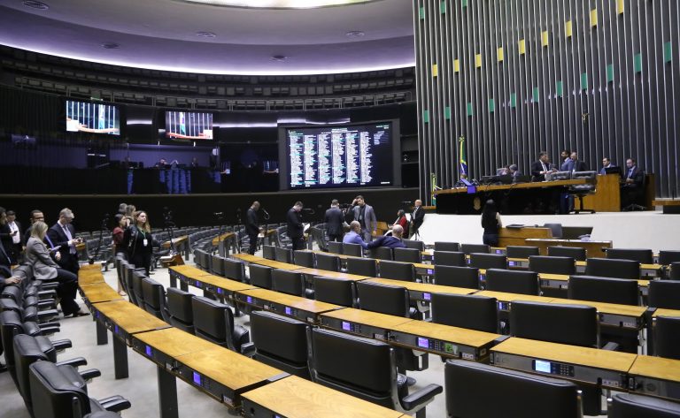 Câmara dos Deputados aprova atualização da Política Nacional de Defesa