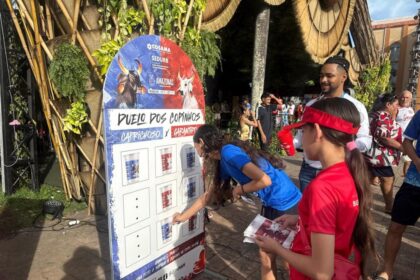 Festival de Parintins 2025: Cosama instala espaço instagramável com purificadores de água no Turistódromo