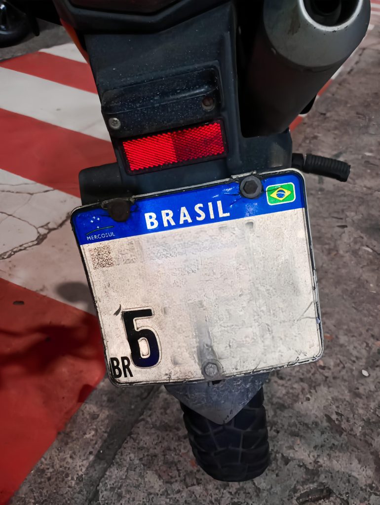 Detran-AM: Homem é apresentado no 1º DIP por adulteração de placa de motocicleta