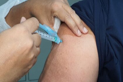 Férias à vista: SES-AM e FVS-RCP alertam para importância de vacinar antes do recesso escolar