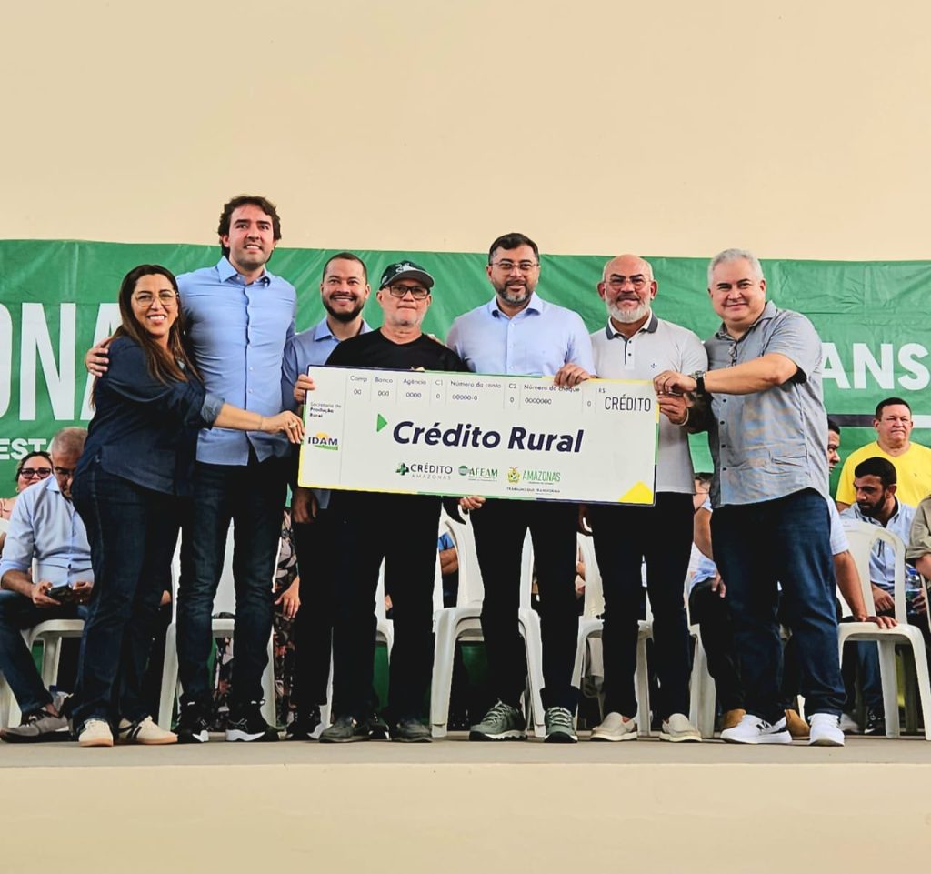 Em Itacoatiara, Governo do Amazonas entrega R$ 387,7 mil a agricultores e pescadores artesanais