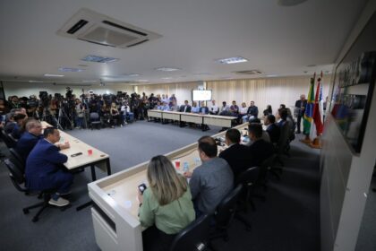 Governador Wilson Lima lança graduação em Inteligência Artificial na Universidade do Estado do Amazonas