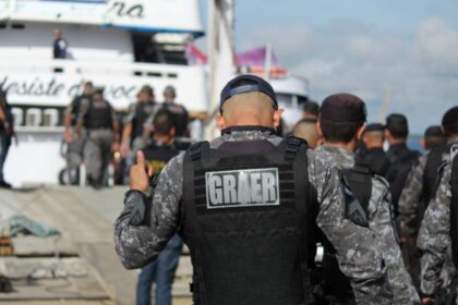 Festival de Parintins 2025: Efetivo da Polícia Militar do Amazonas embarca para reforçar segurança do evento
