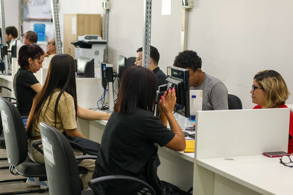 Sine Amazonas divulga 207 vagas de emprego para esta quinta-feira