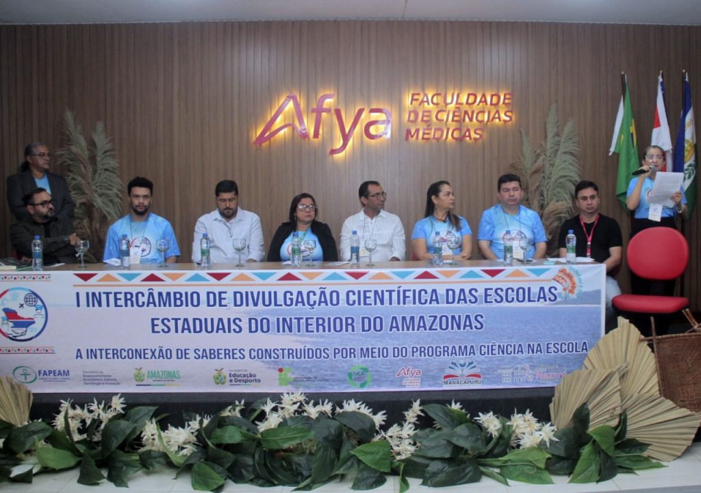 Com apoio do Governo do Amazonas, escolas públicas no interior recebem Intercâmbio de Divulgação Científica