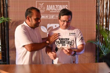 Festival de Parintins 2025: Ipaam entrega licença para novo porto flutuante