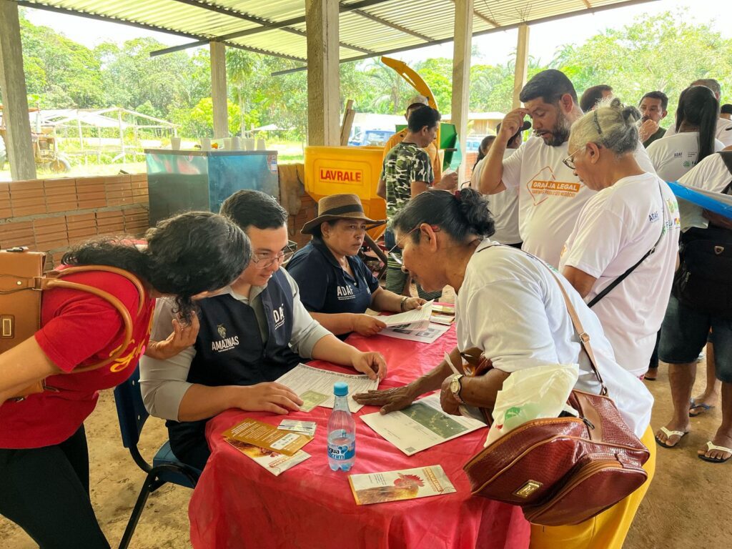Adaf leva informação e serviços em ação itinerante à zona rural de Manaus