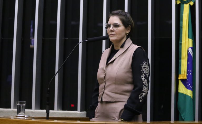 Câmara aprova projeto que inclui crime de assédio sexual no Código Penal Militar