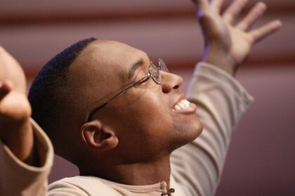 Nada Temerei: Superando o Medo com a Certeza da Presença de Deus