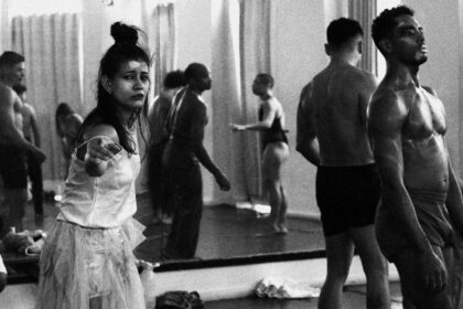 Espetáculo de dança ‘Cabaré Chinelo’ estreia no Teatro Amazonas