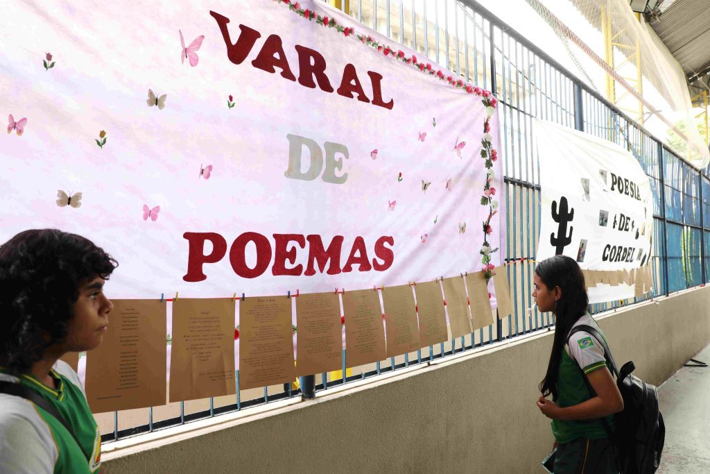 Mostra Científica e Cultural mobiliza mais de 850 estudantes na Escola Estadual Ângelo Ramazzotti