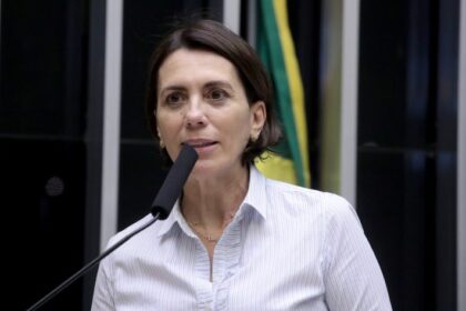 Comissão debate andamento das obras do aeroporto do Guarujá (SP)