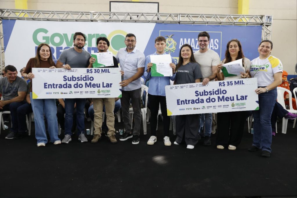 Durante a 27ª edição do Governo Presente, governador Wilson Lima entrega certificados do Subsídio Entrada do Meu Lar