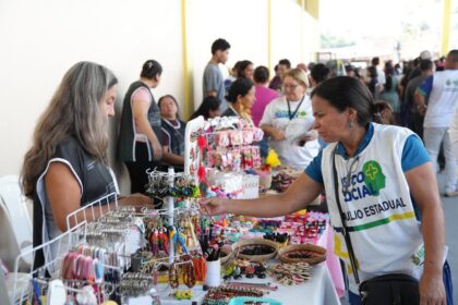 Governo Presente leva feira de economia criativa e ações culturais à nona norte de Manaus