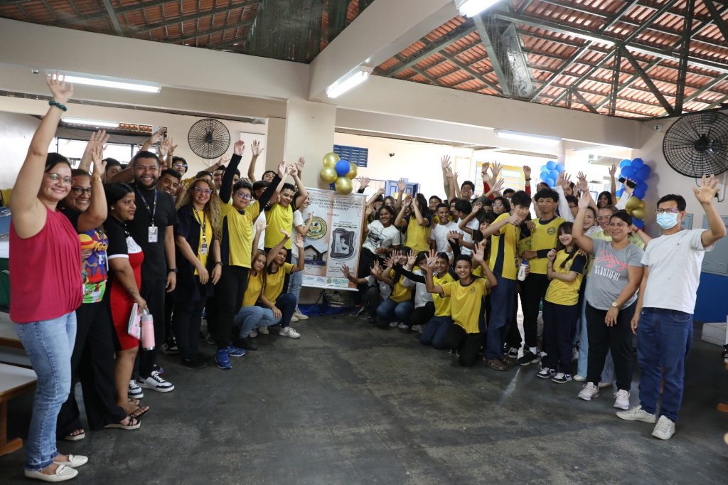 Eeti Ribeiro da Cunha celebra 100 anos de história na educação amazonense