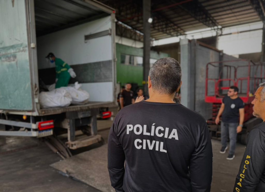 Polícia Civil do Amazonas incinera quatro toneladas de entorpecentes apreendidos ao longo deste ano