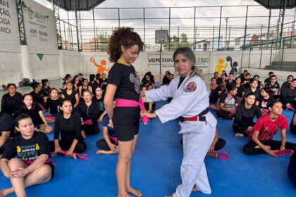Mulheres da zona leste viveram uma manhã de aprendizado e movimento no Curso de Defesa Pessoal Feminina
