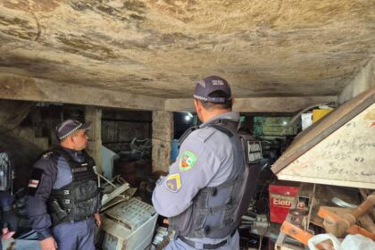 CIF fiscaliza estabelecimentos de sucatarias no Centro e na zona sul de Manaus
