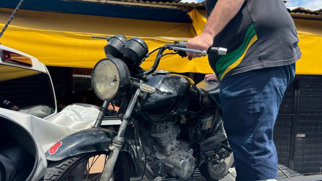 Operação RecuperaFone fiscaliza nove lojas e assistências técnicas no bairro Manoa