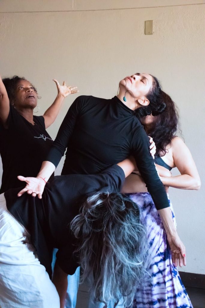 ‘Aquelas que me habitam’: Espetáculo sobre ancestralidade feminina amazônica estreia no Teatro da Instalação