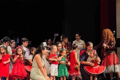 Arte, infância e emoção marcam o concerto ‘Crianças Unidas do Brasil’ no Teatro Amazonas