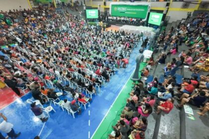 Em Parintins, governador Wilson Lima anuncia mutirão de cirurgia de catarata e reforça investimentos na Saúde do município