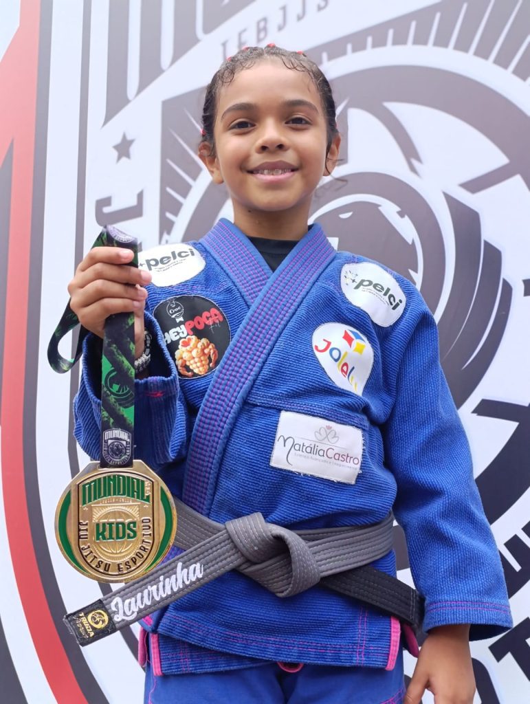 Atleta do Pelci conquista título mundial no Jiu-Jítsu Esportivo Kids em São Paulo