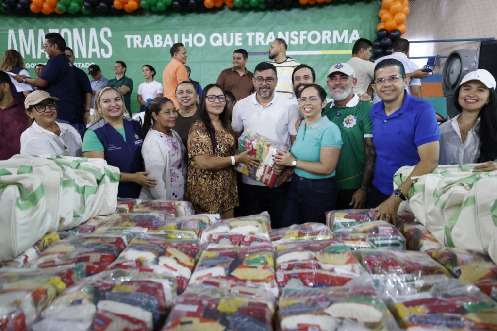 Em Rio Preto da Eva, Governo do Amazonas destina 9 toneladas de alimentos e 100 kits bebê